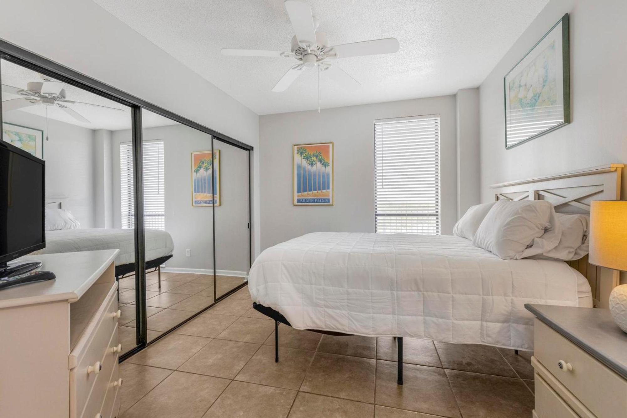 Apartment Windward Pointe 603 By Collection *