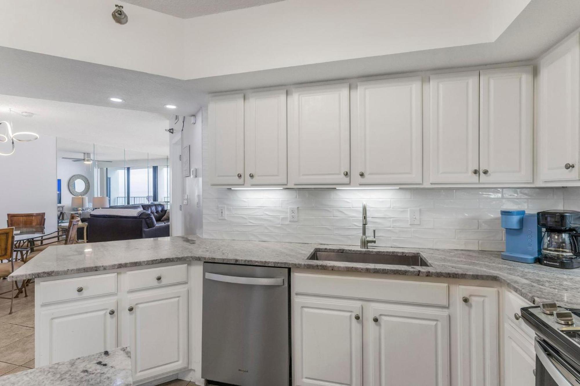 Apartment Windward Pointe 603 By Collection
